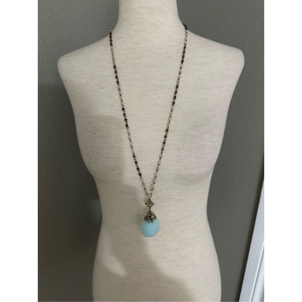 Long pendant necklace
